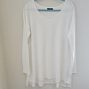White Scoop Neck Long Sleeve Women’s Ligh Weight SweaterTop. 1X 14W